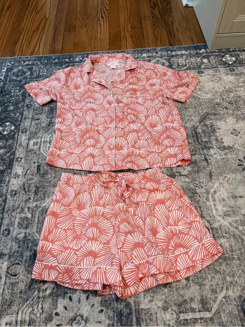 Tommy Bahama Coral & White Printed Short Pajama Set - Shell Motif